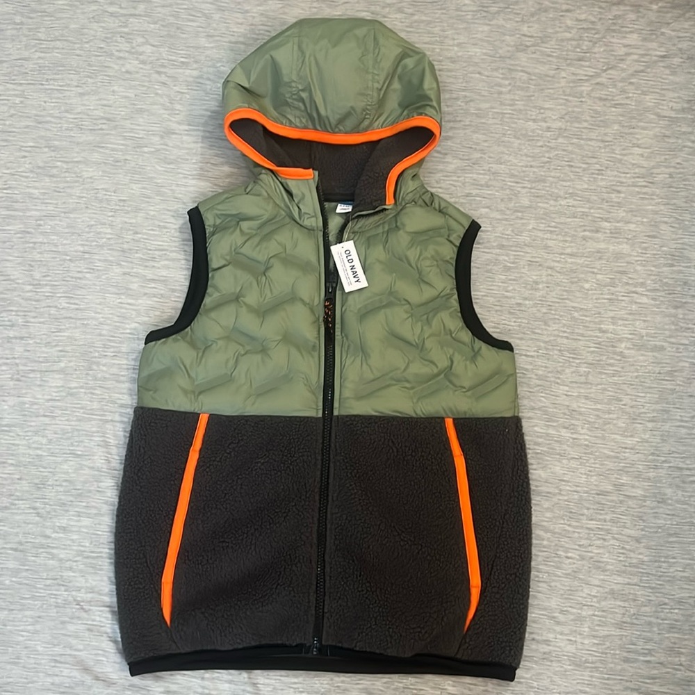 NWT- Kids Old Navy vest - Picture 1 of 5